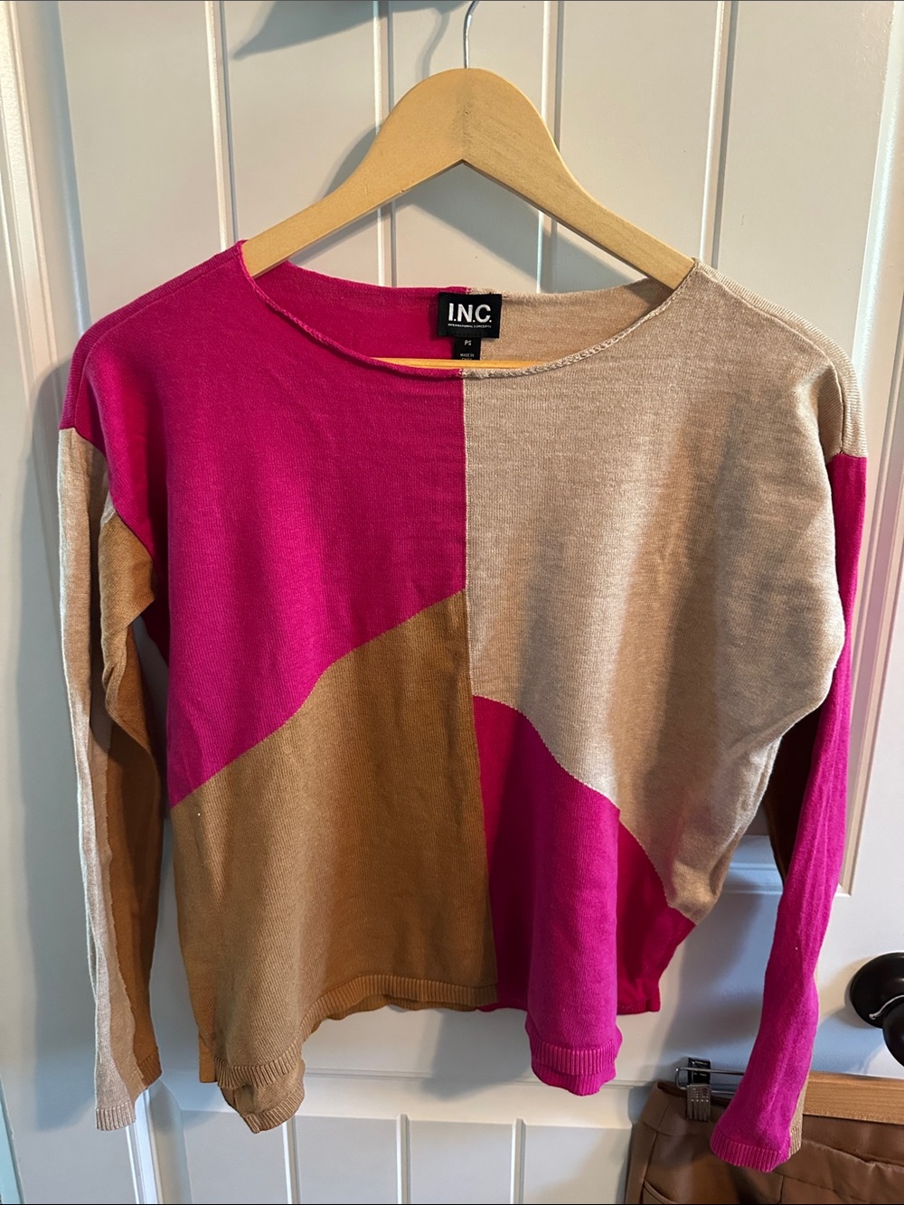 I.N.C. Colorblock Sweater in Magenta, Tan & Beige size PS
